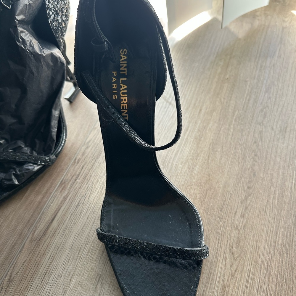 38 1/2 YSL heel. Sparkly black! Pre-owned - Picture 6 of 10